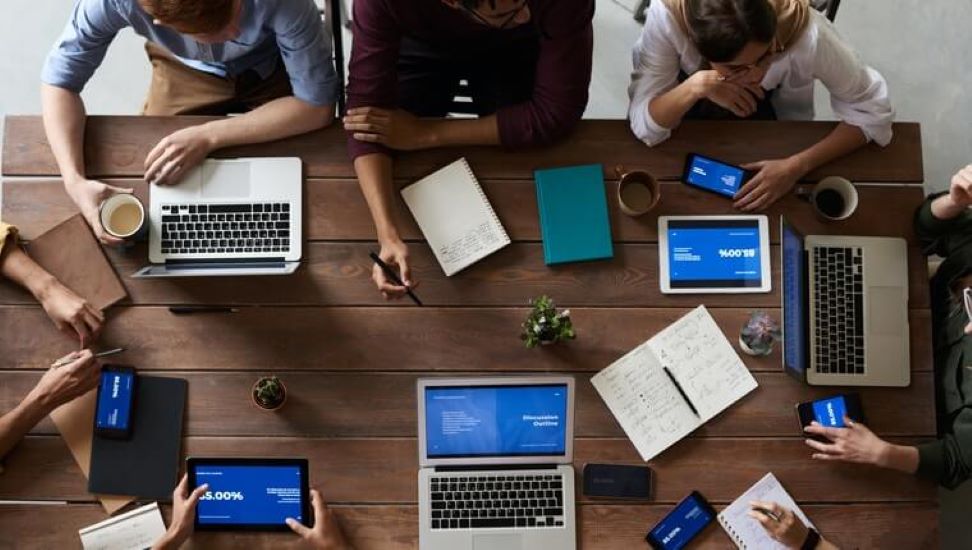 Aplikasi Learning Management System (LMS)