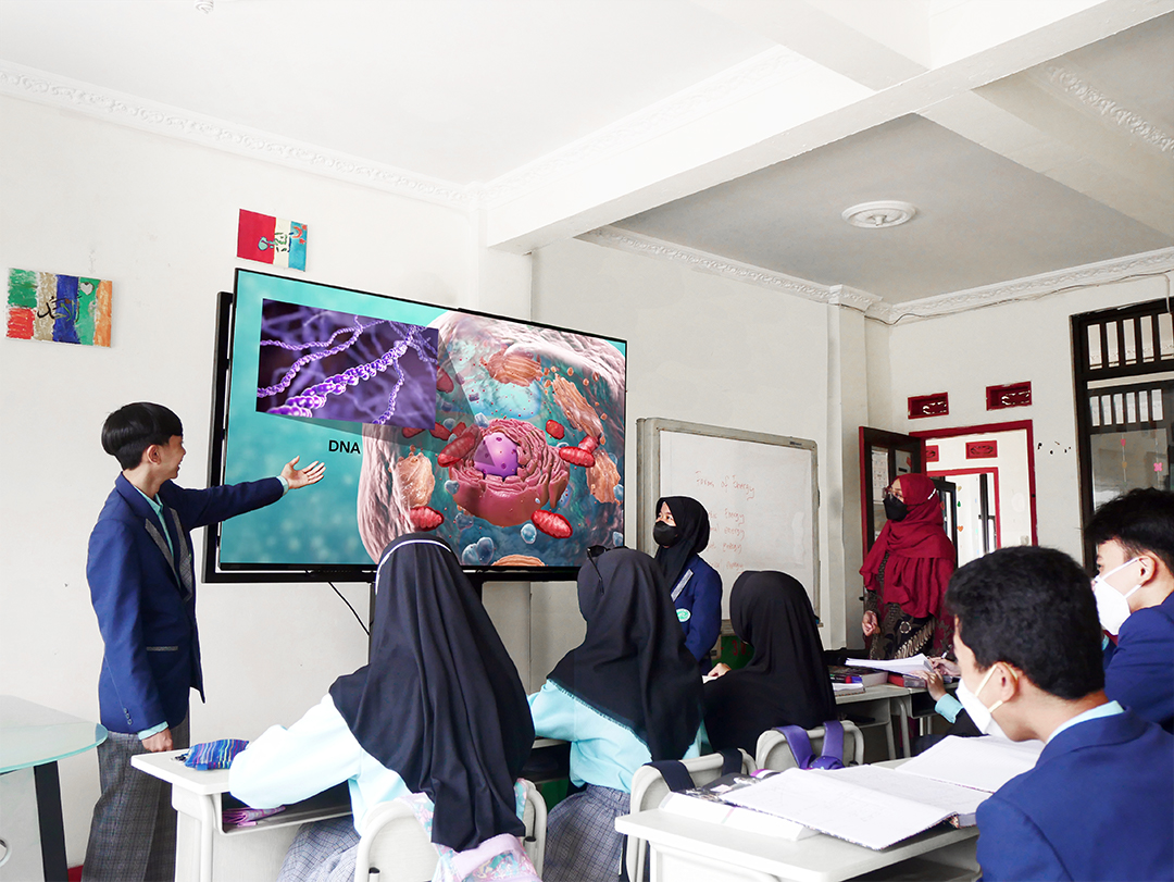 Kelas Modern Berbasis Multimedia